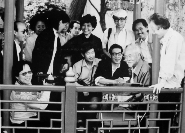 1990年，葉淺予師生藝術(shù)行路團(tuán)在浙江